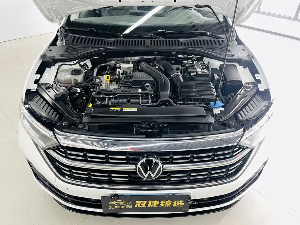 Volkswagen Sagitar 2023