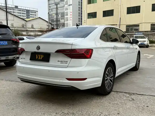 Volkswagen Sagitar 2021