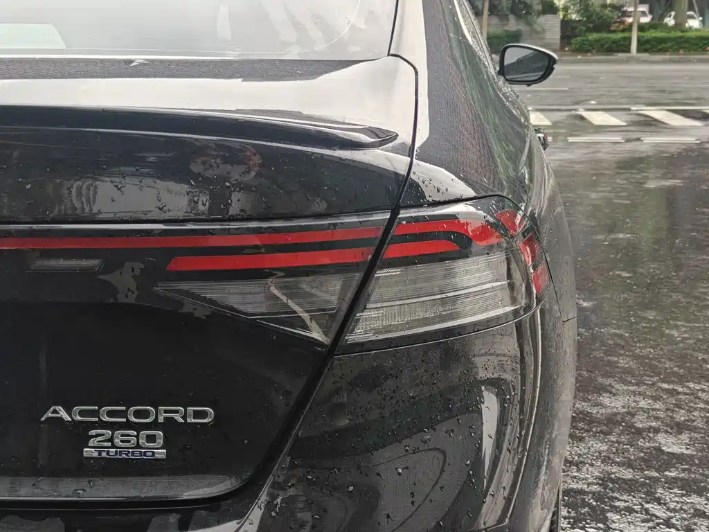 Honda Accord 2023 — фото 12