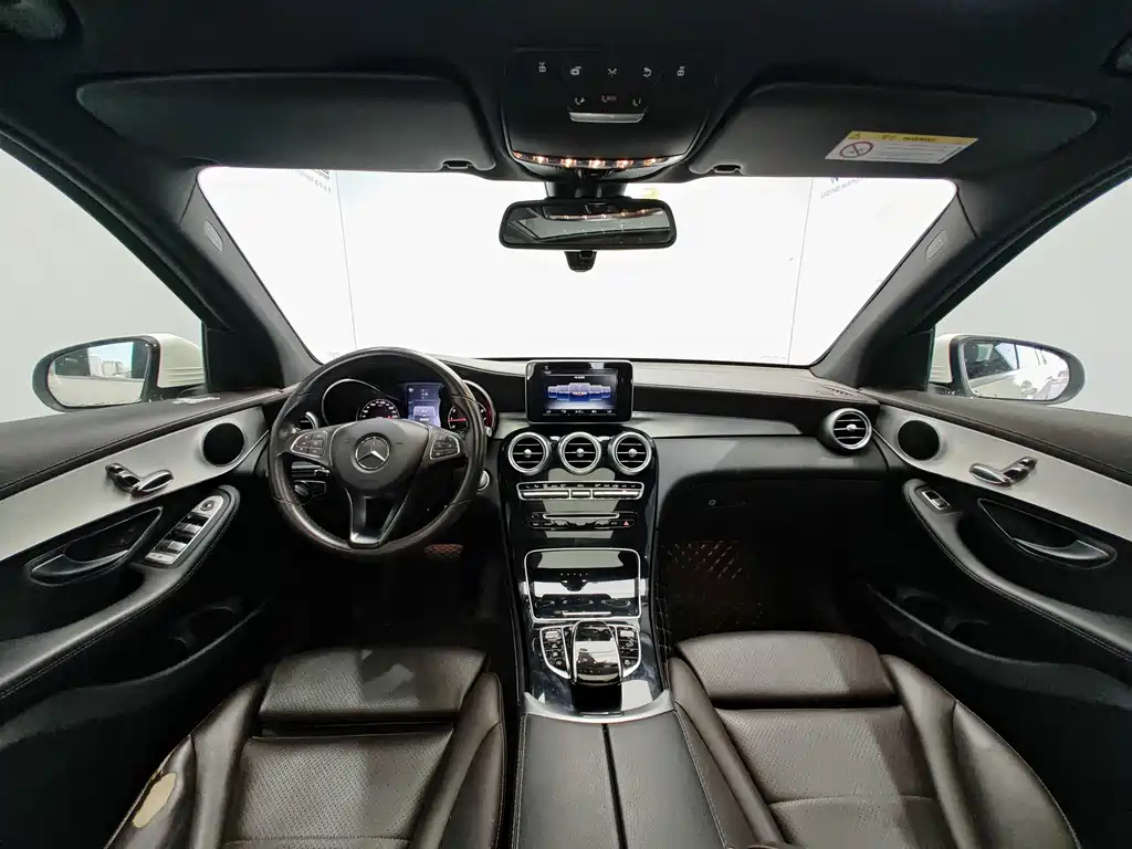Mercedes-Benz GLC 2016 — фото 10