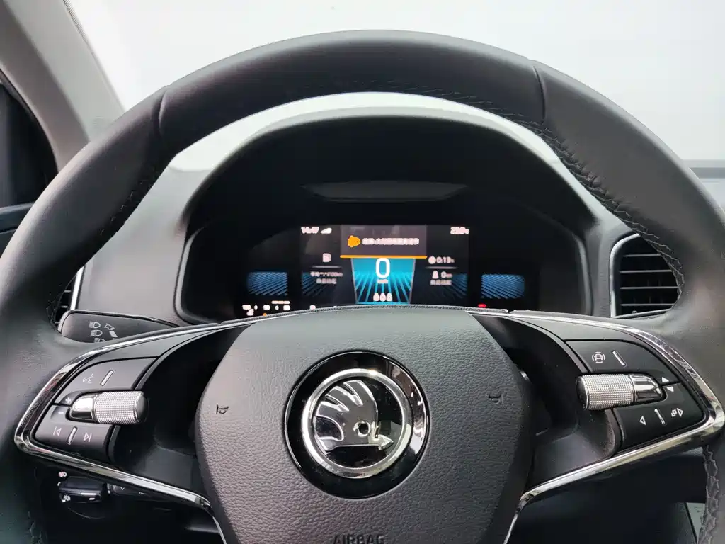 Skoda Korok 2023 — фото 18