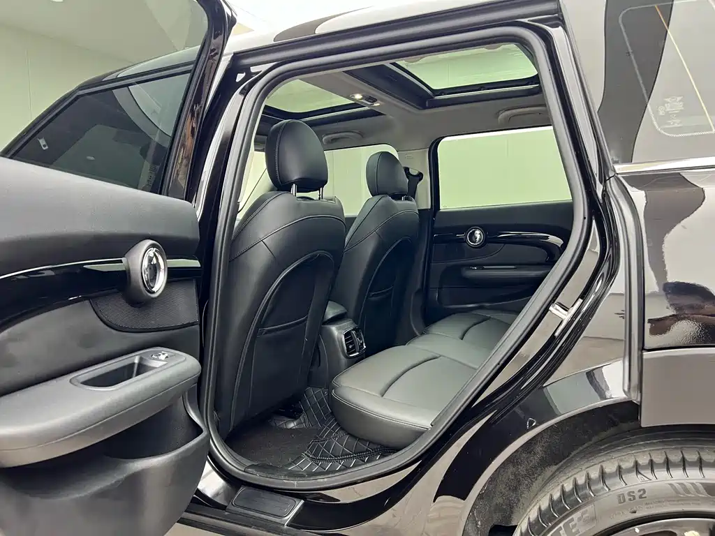 MINI Clubman 2020 — фото 10