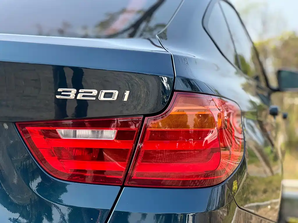 BMW 3 Series GT 2014 — фото 20