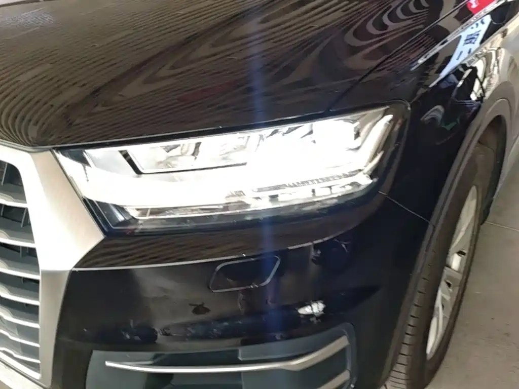 Audi Q7 2018 — фото 24