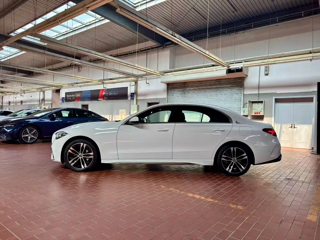 Mercedes-Benz C-Class New Energy 2024 — фото 6
