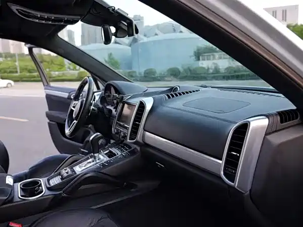 Porsche Cayenne 2016
