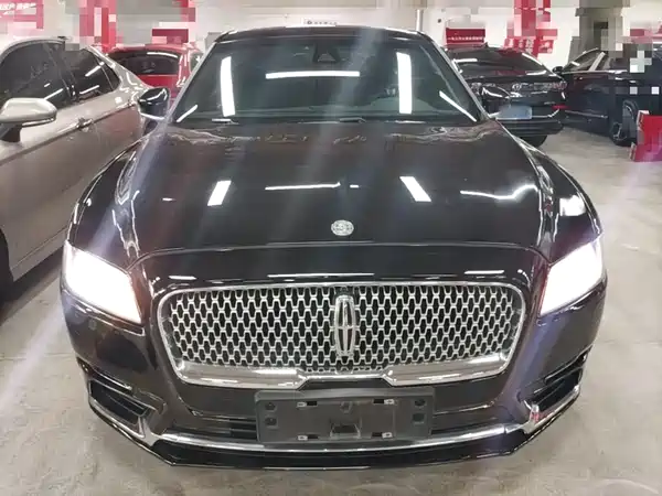 Lincoln Continental 2019