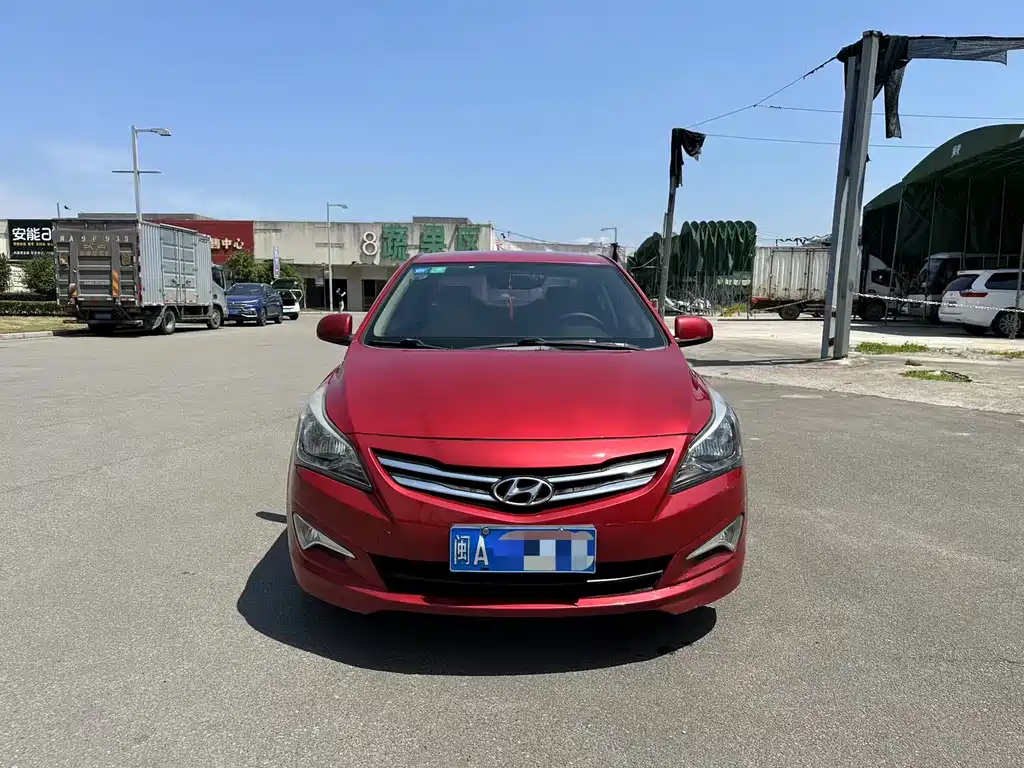 Hyundai Accent 2015 — фото 2