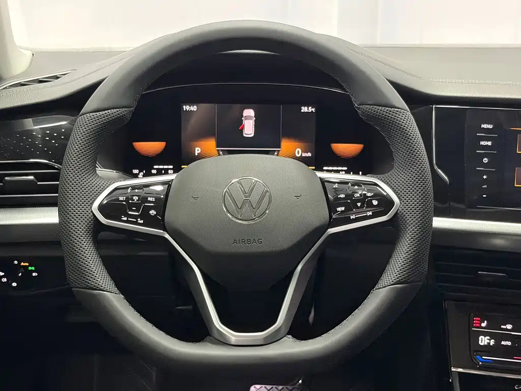 Volkswagen Passat 2022