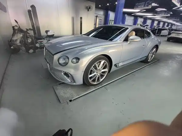 Bentley Continental 2018