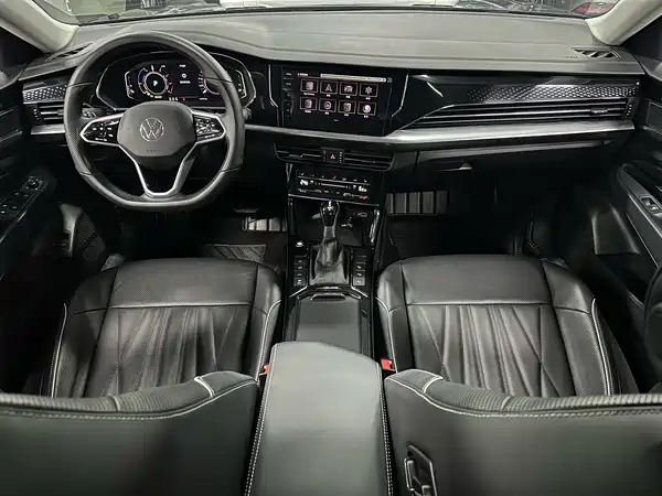Volkswagen Passat Plug-In Hybrid 2022