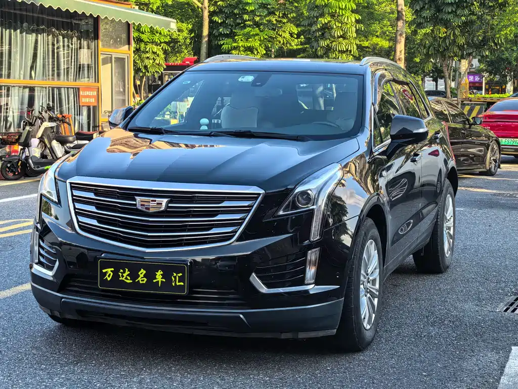Cadillac XT5 2017 — фото 1