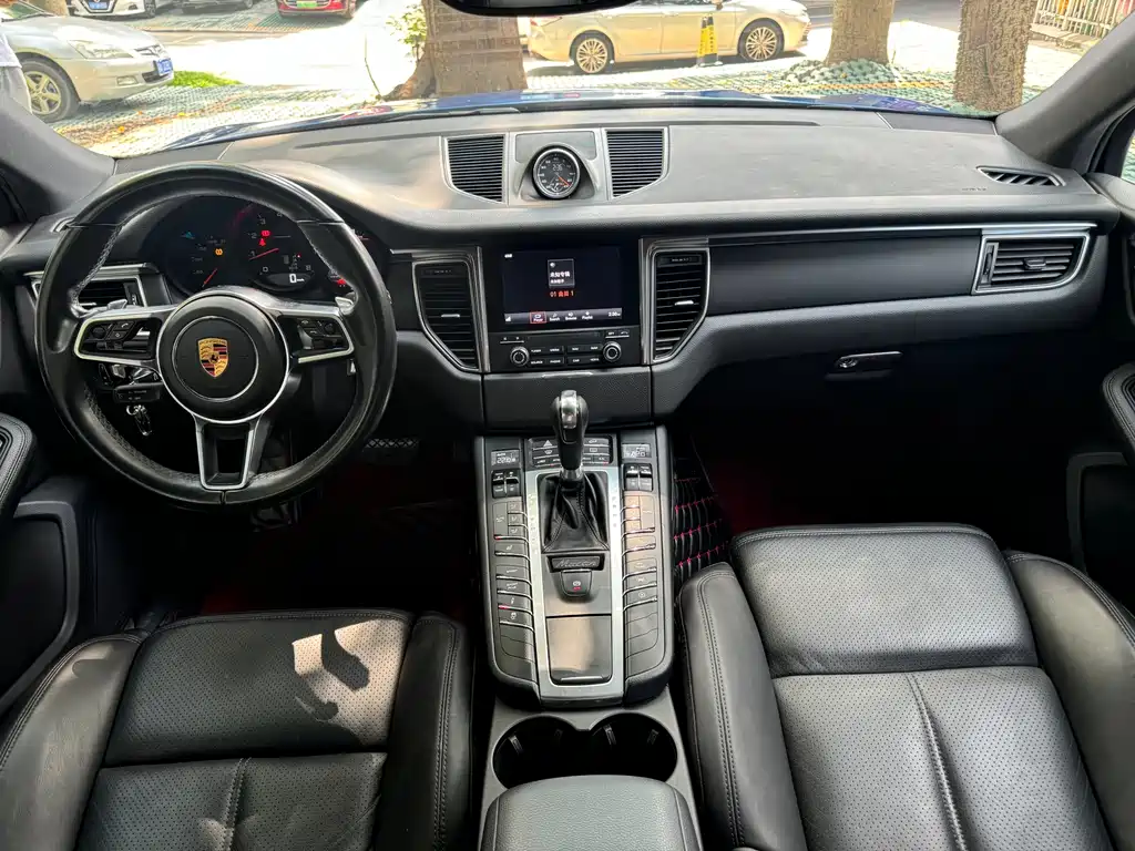 Porsche Macan 2016 — фото 10