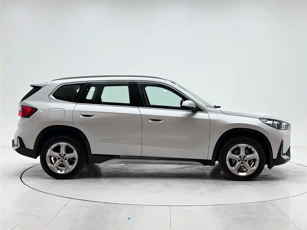 BMW X1 2023 — фото 9