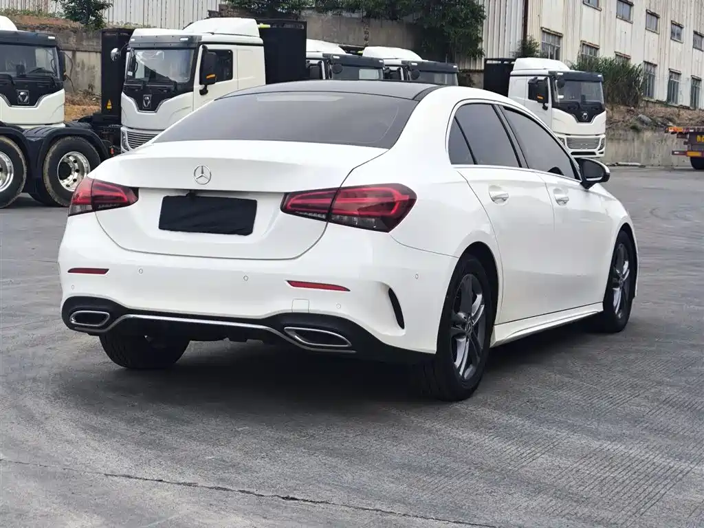 Mercedes-Benz A-Class 2021 — фото 5