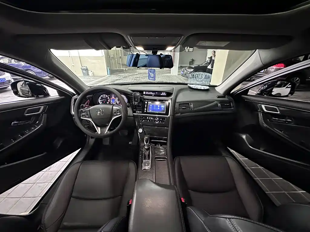 Honda Spirior 2018 — фото 8