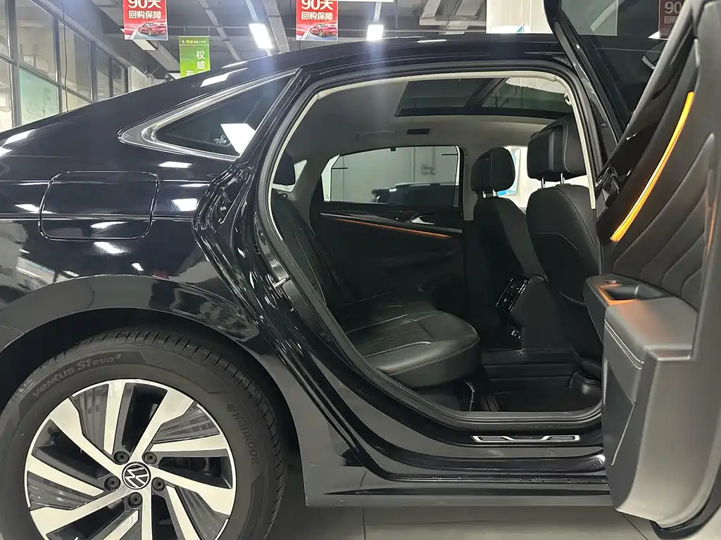 Volkswagen Passat New Energy 2022 — фото 13