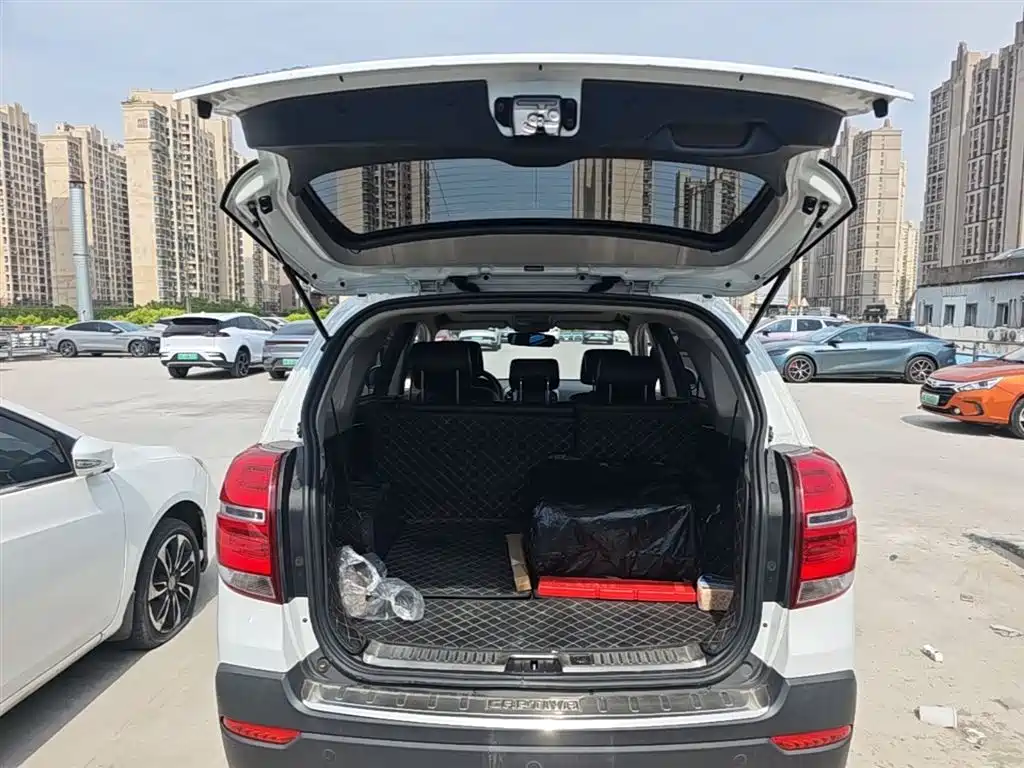 Chevrolet Captiva 2017 — фото 10