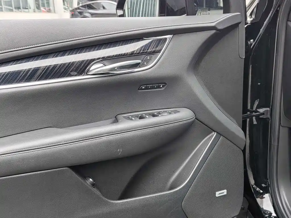 Cadillac XT6 2021 — фото 6