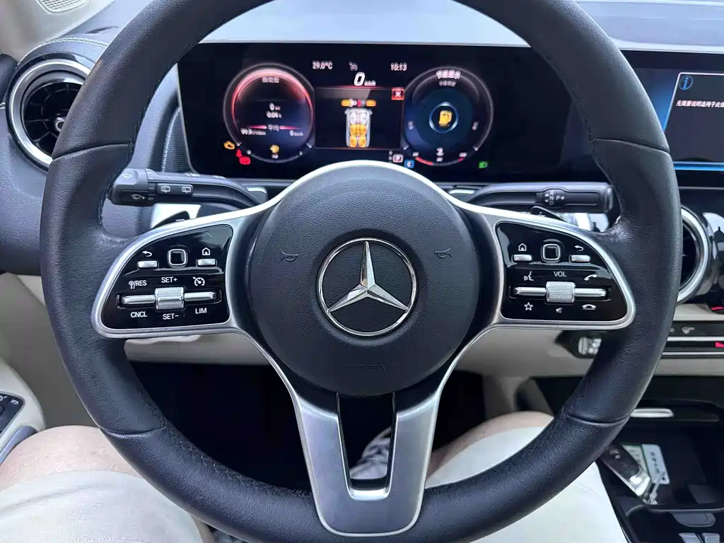 Mercedes-Benz GLB 2021 — фото 13