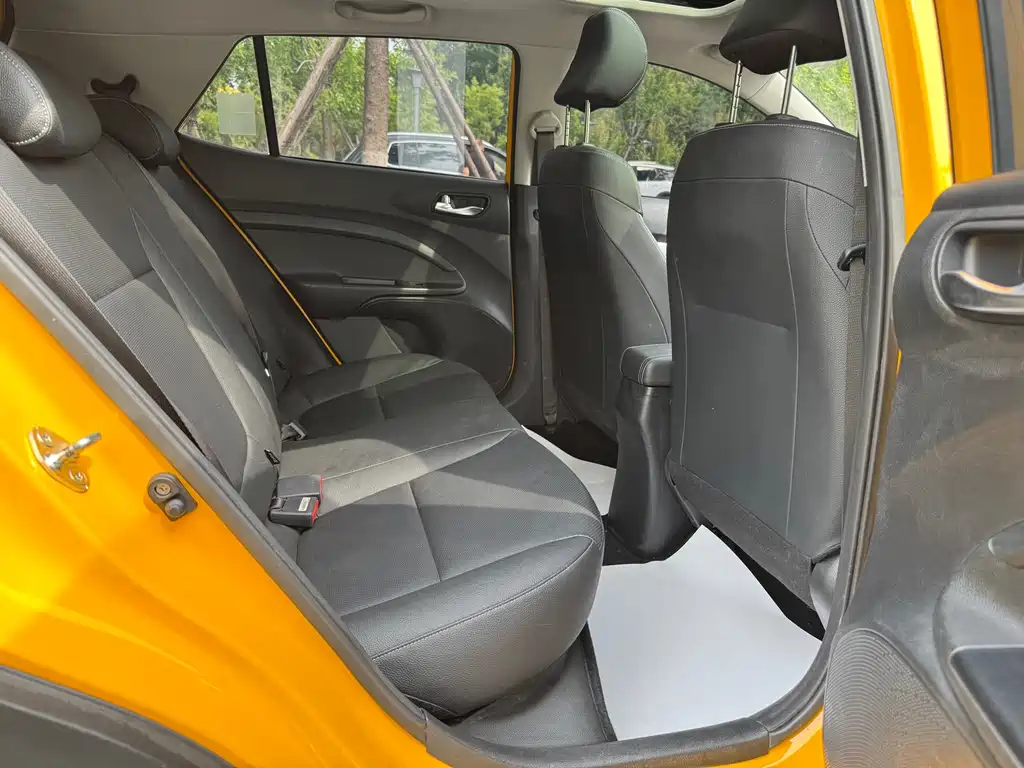 Kia KX1 2022 — фото 25