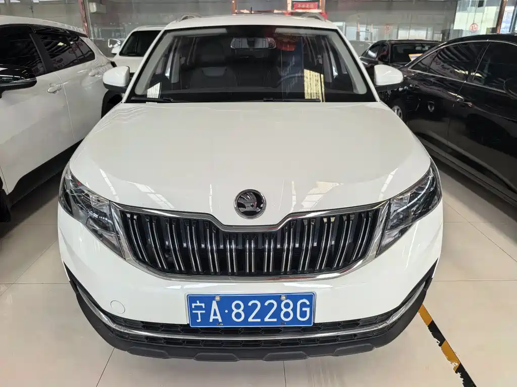 Skoda Kamiq 2020 — фото 2
