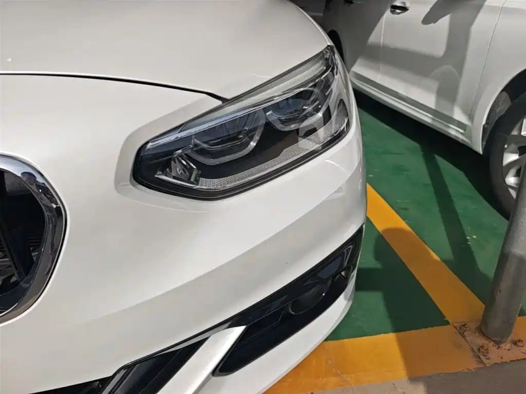 BMW 1 Series 2018 — фото 24