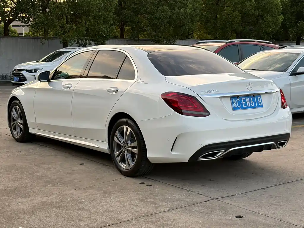 Mercedes-Benz C-Class 2021
