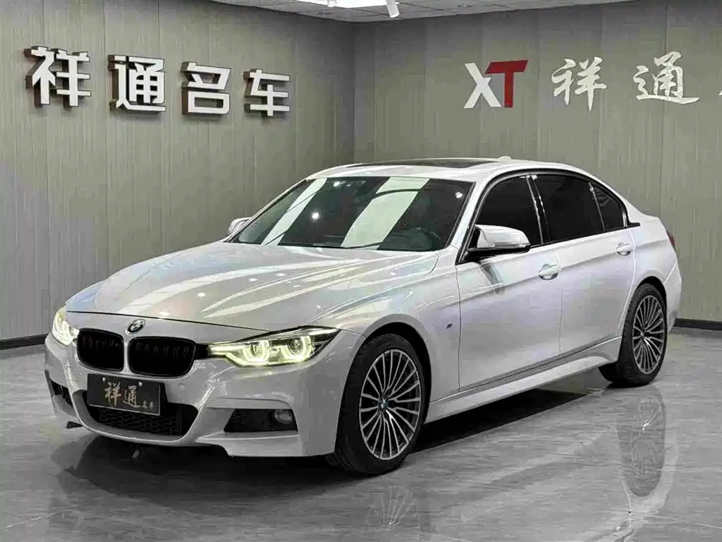BMW 3 Series 2018 — фото 1