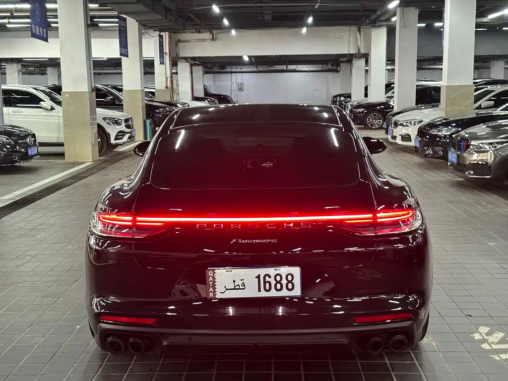 Porsche Panamera 2022