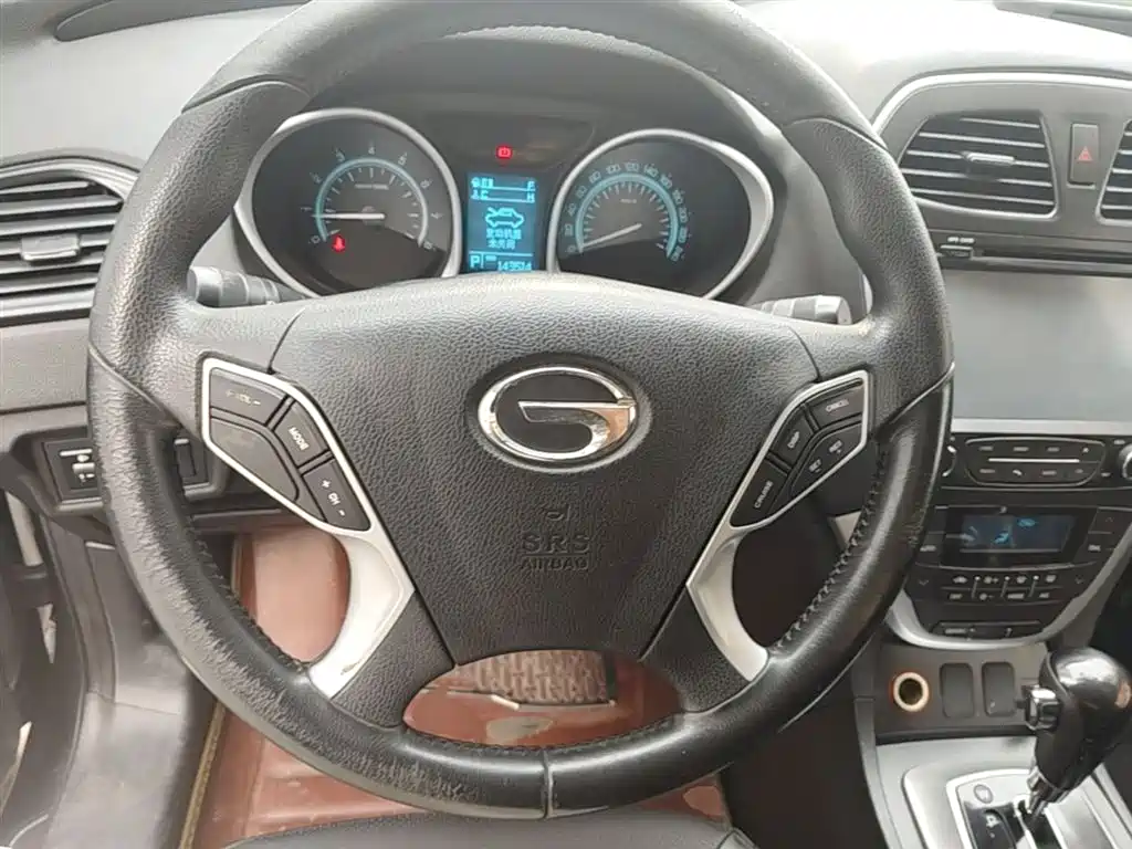 GAC Motor Trumpchi GS5 2014 — фото 11