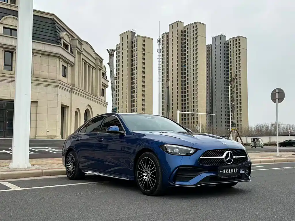 Mercedes-Benz C-Class 2022 — фото 1