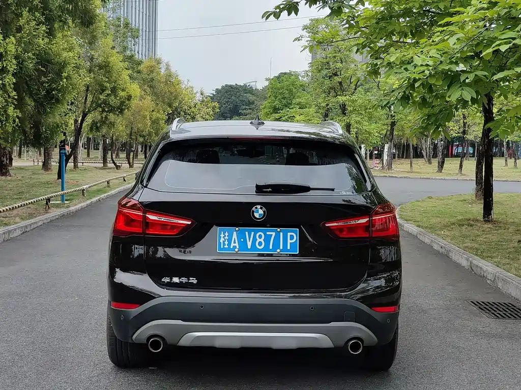 BMW X1 2018 — фото 5