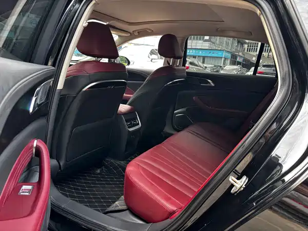 Hongqi H5 2026