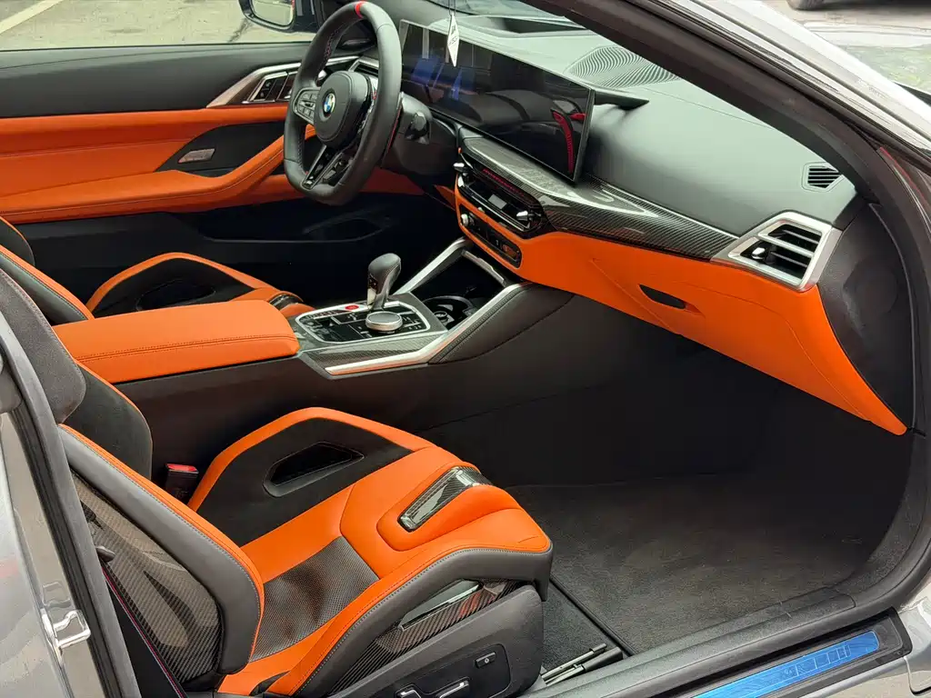 BMW M4 2025 — фото 10