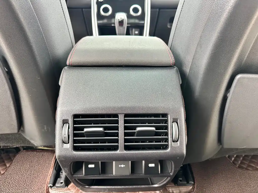 Land Rover Discovery Sport 2021 — фото 12