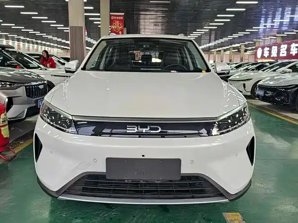 BYD Sealion 05 DM-i 2025