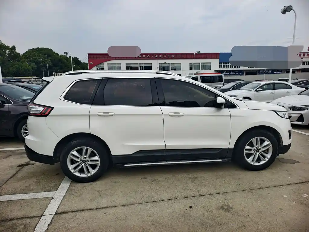 Ford Edge 2018 — фото 5