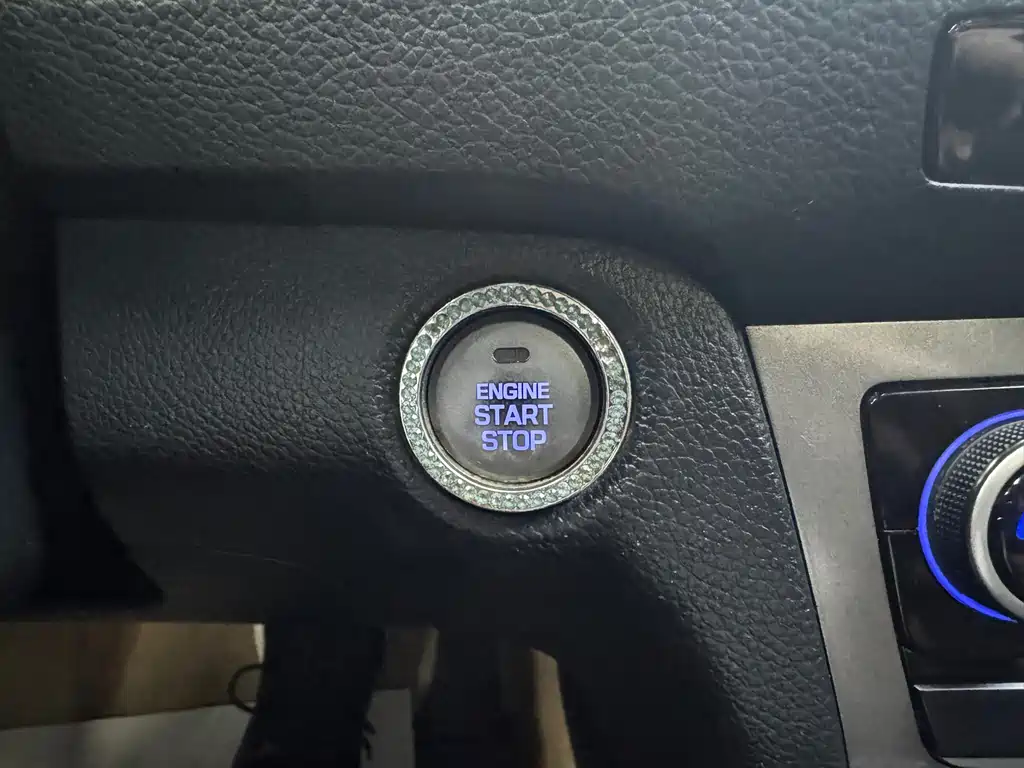 Hyundai Mistra 2015 — фото 18