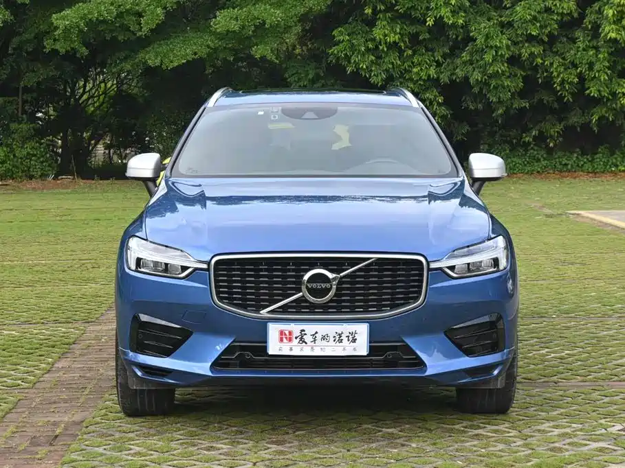 Volvo XC60 2018 — фото 8