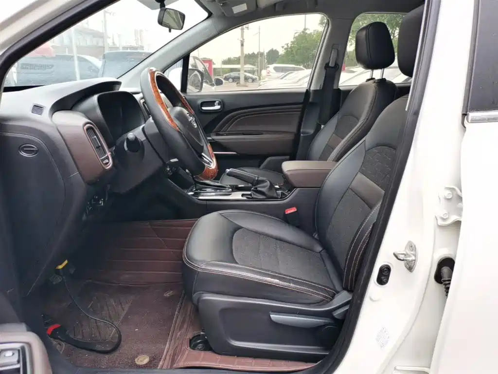 GAC Motor Trumpchi GS3 2019 — фото 15