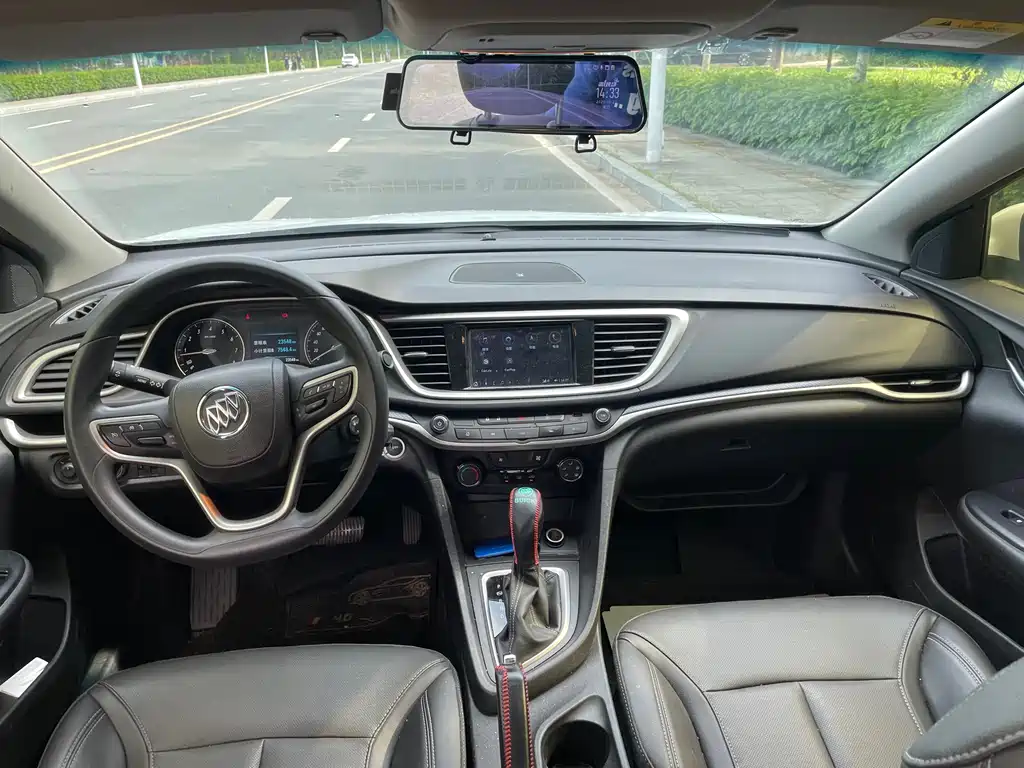 Buick Excelle 2022 — фото 11
