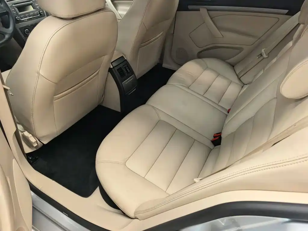 Skoda Octavia 2015 — фото 13