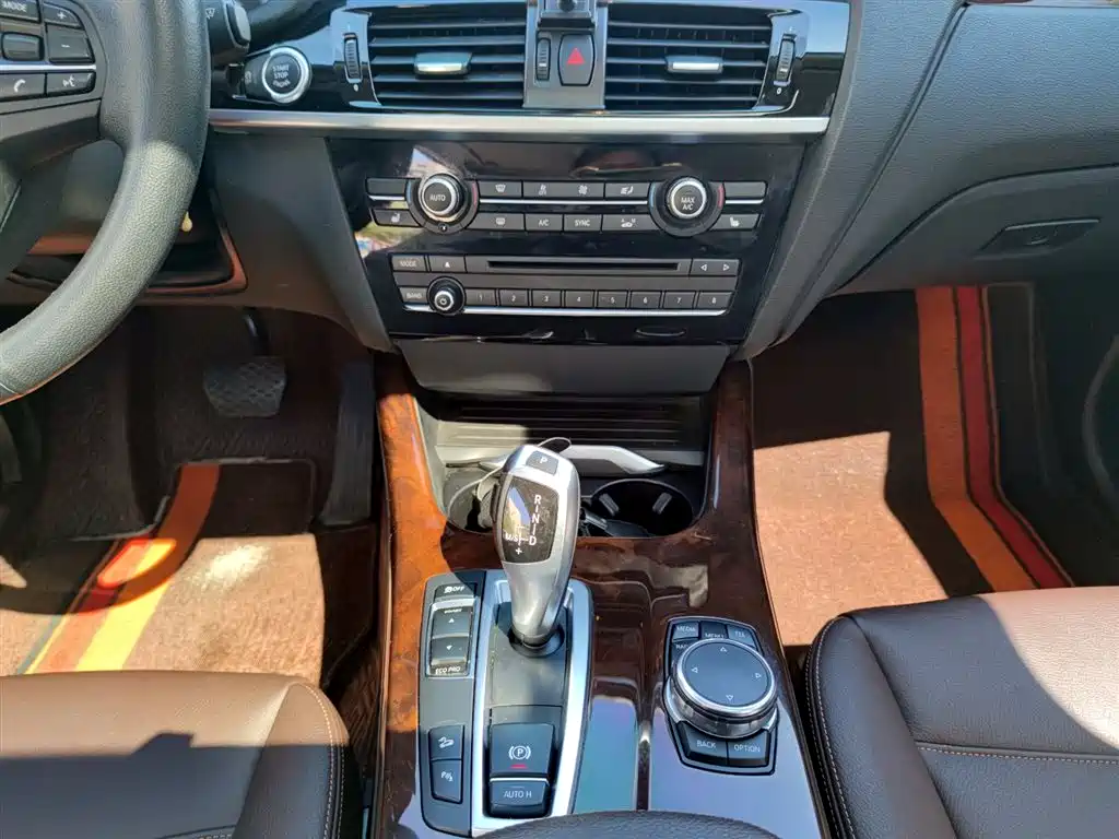 BMW X4 2015 — фото 14