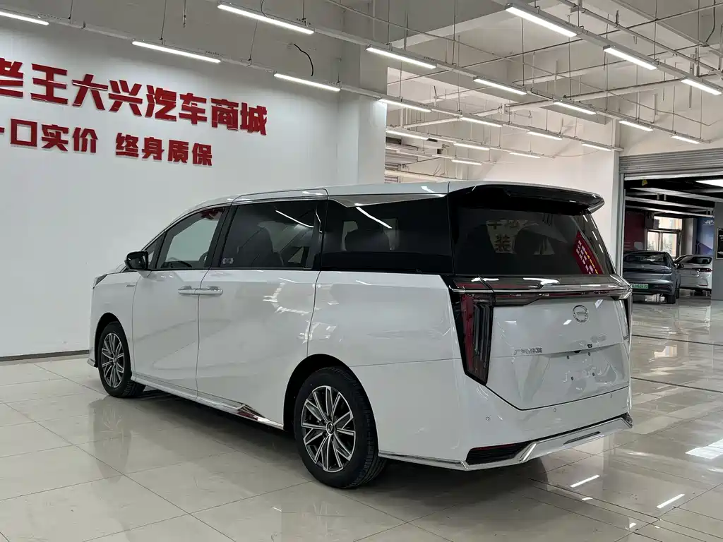 GAC Motor Trumpchi M8 2026 — фото 5