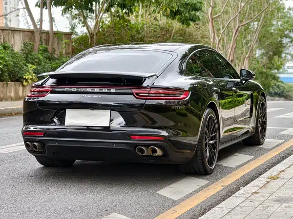 Porsche Panamera 2019