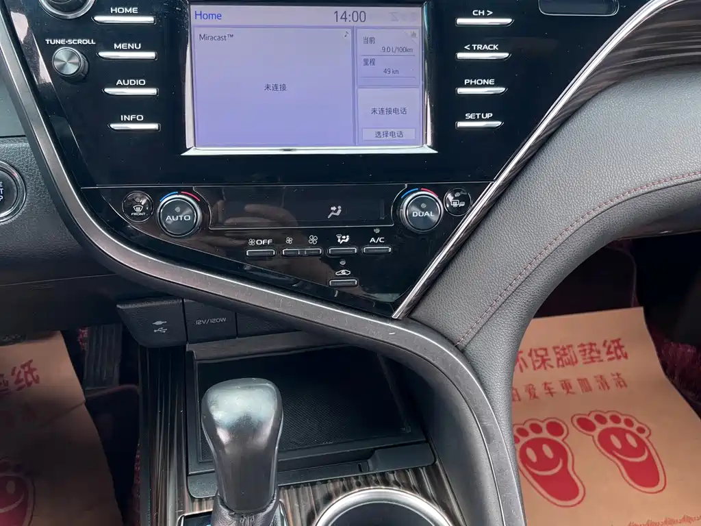 Toyota Camry 2019 — фото 13
