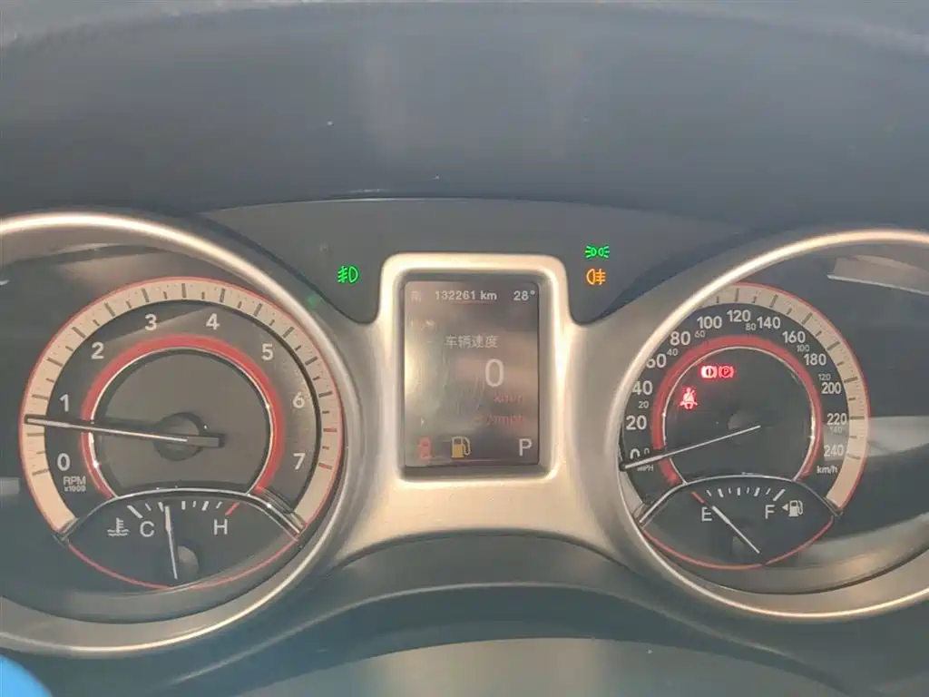 Dodge Journey 2016 — фото 12