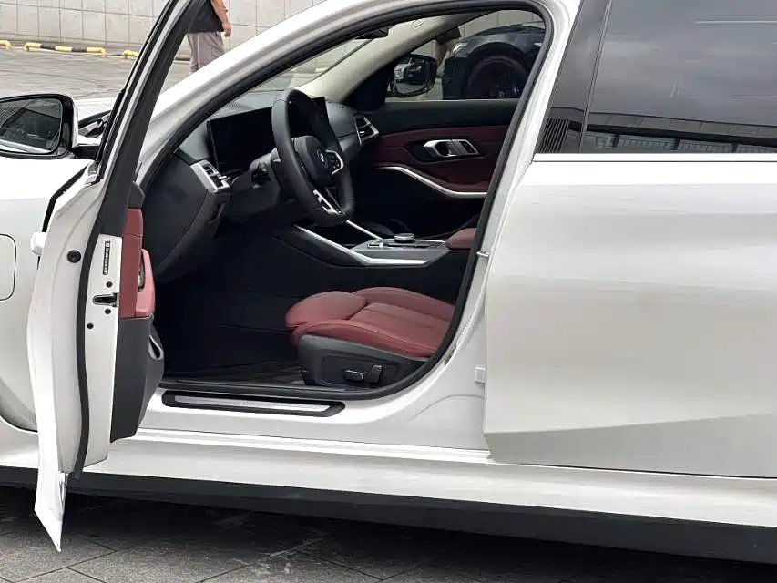 BMW i3 2024