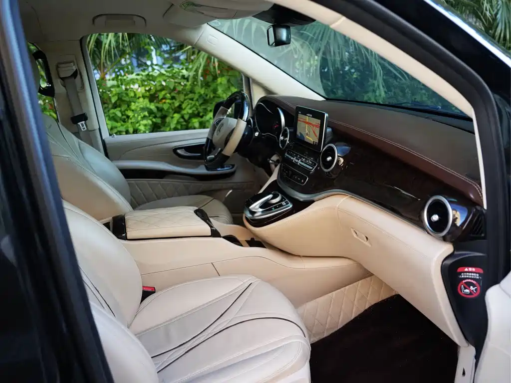 Mercedes-Benz V-Class 2016 — фото 6
